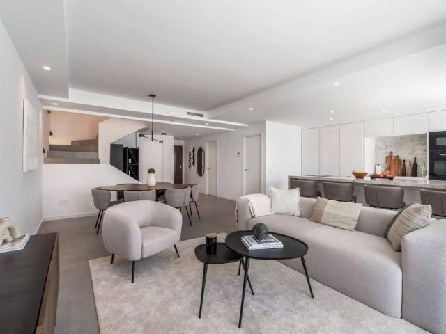 Ático en alquiler en Marbella, Málaga