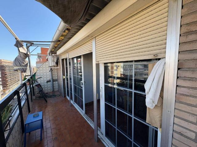Ático en venta en Los Remedios, Sevilla