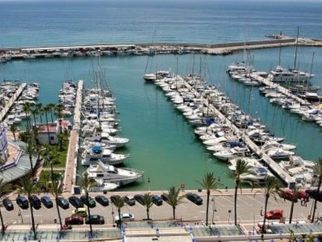 Ático en venta en Barriada Islas Canarias, Costa del Sol Occidental