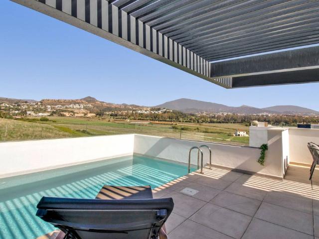 Ático en venta en Bel-Air, Estepona