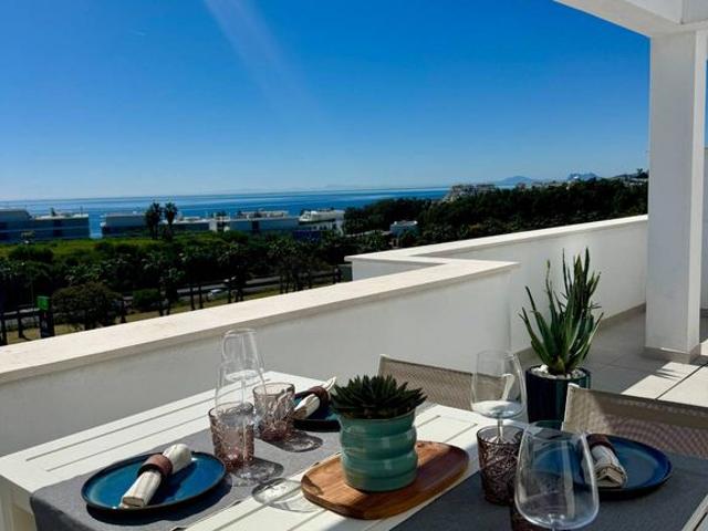 Ático en alquiler en Valle Romano, Costa del Sol Occidental