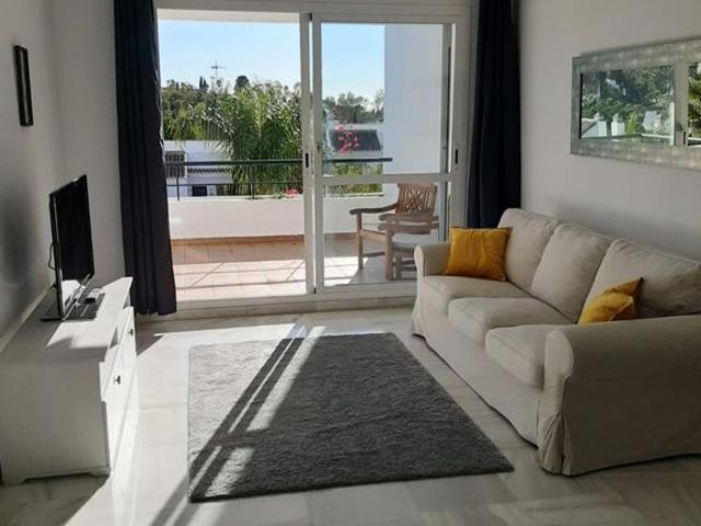 Ático en alquiler en Nueva Andalucía, Marbella