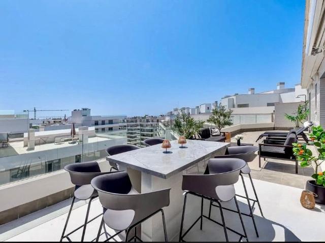 Ático en alquiler en Nueva Andalucía, Costa del Sol Occidental