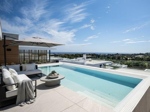 Ático en venta en Barrio Nuevo, Marbella