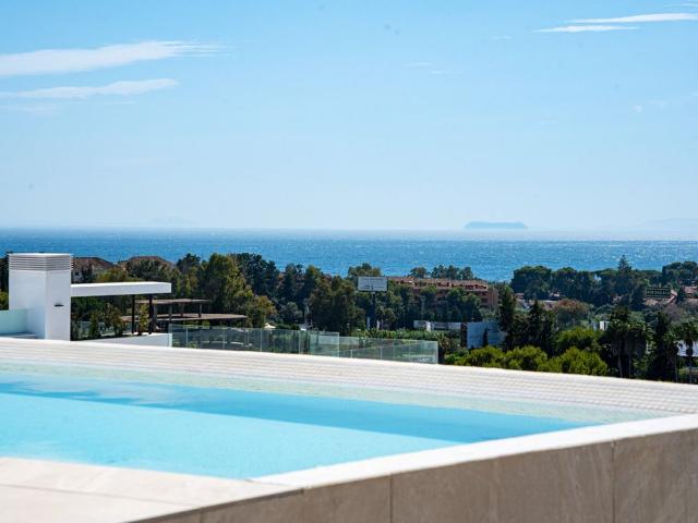 Ático en venta en Divina Pastora, Costa del Sol Occidental
