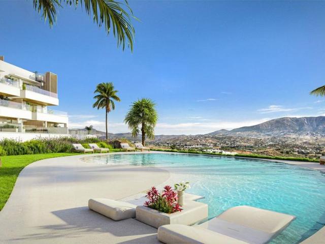 Ático en venta en Residencial Miraval, Costa del Sol Occidental
