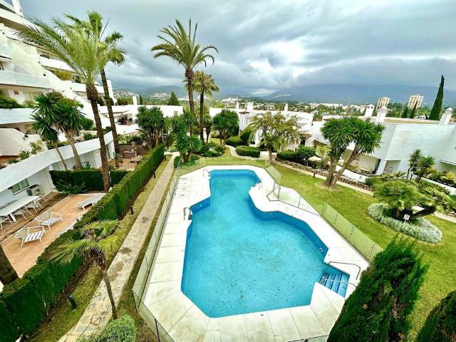 Ático en venta en Nueva Andalucía, Costa del Sol Occidental