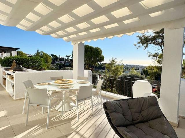 Ático en venta en Nueva Andalucía, Costa del Sol Occidental