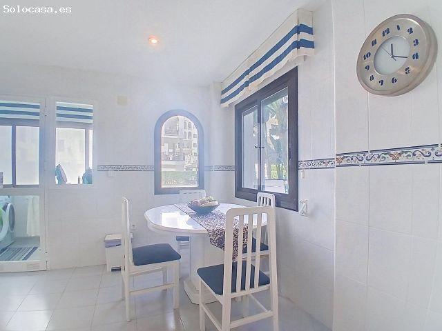 Piso en venta en Castillo de la Duquesa, Costa del Sol Occidental