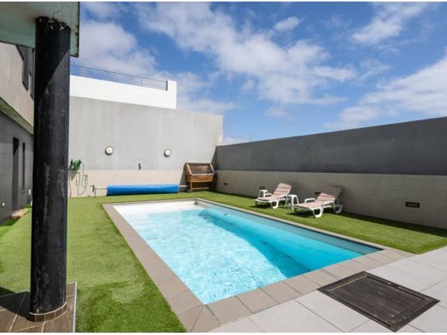 Casa en venta en La Estrella, Telde