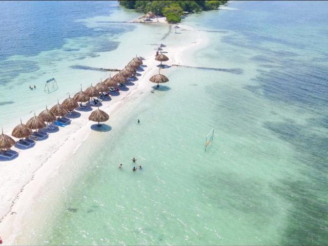 Exclusivo chalet en alquiler Santiago de Tolú, Colombia