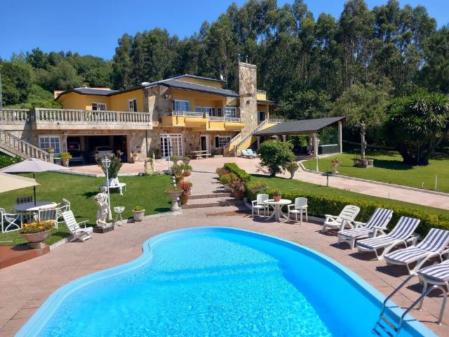 Chalet en venta en O Hío, O Morrazo