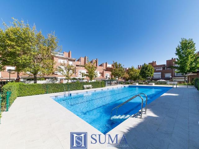 Villa en venta en Madrid, Palomas