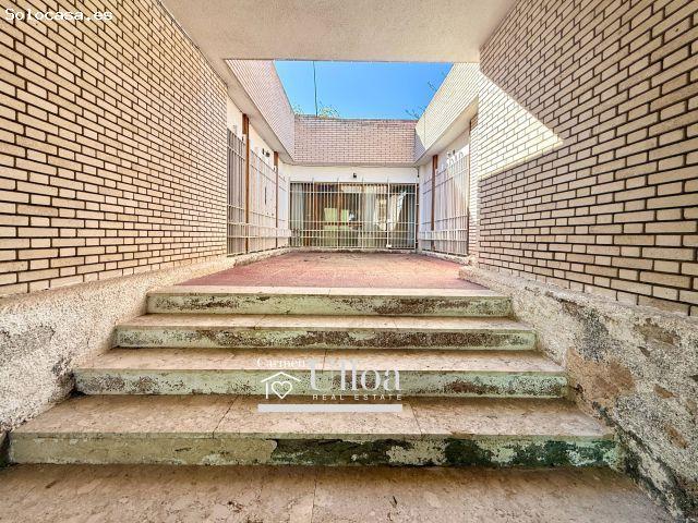 Casa en venta en Quatre-centes Vivendes, l'Alacantí