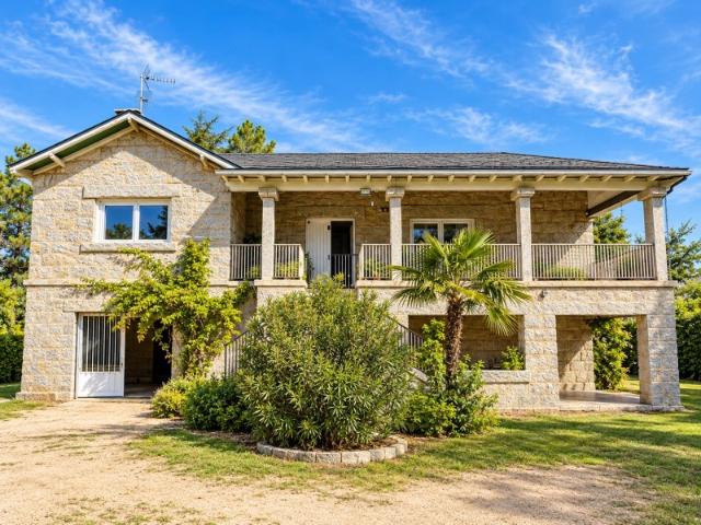 Chalet en venta en Los Negrales, Guadarrama