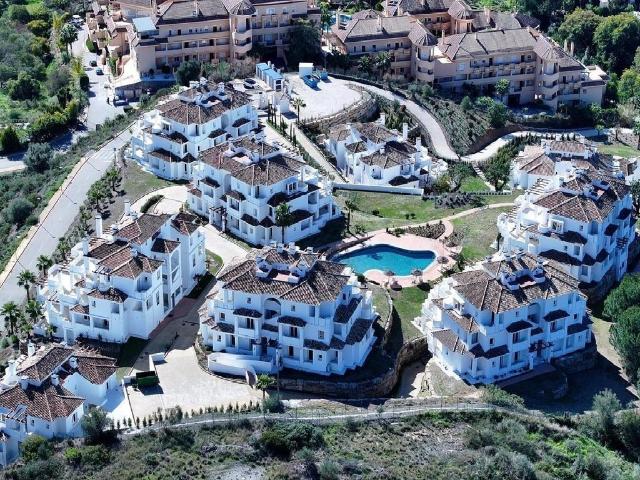 Piso en venta en Nueva Andalucía, Costa del Sol Occidental