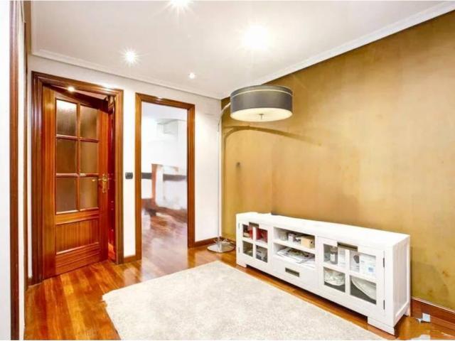 Piso en venta en Ondiz, Leioa