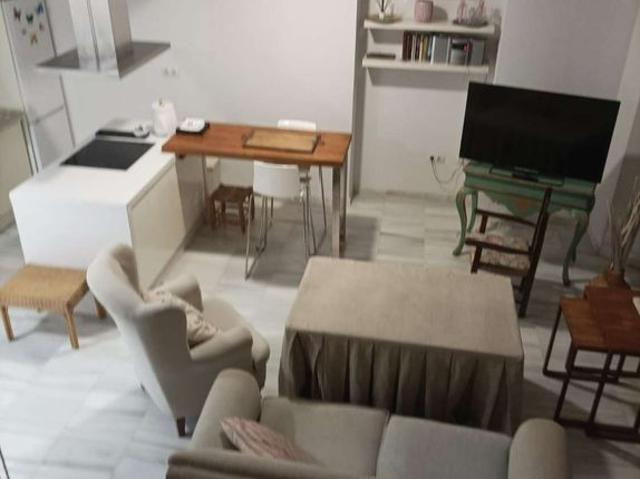 Dúplex en alquiler en Este, Málaga-Costa del Sol