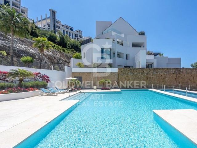 Dúplex en venta en La Alquería-El Paraíso, Costa del Sol Occidental