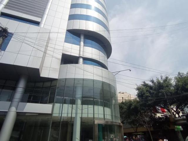 EXCLUSIVO EDIFICIO EN ALQUILER MIFAFLORES