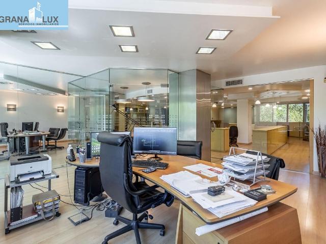 Local Comercial en venta en Centro, Comarca de la Vega de Granada