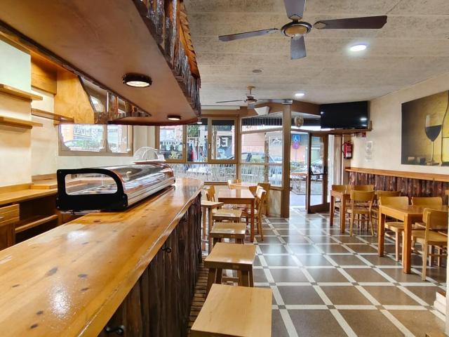 Local Comercial en venta en Eixample, Gironès