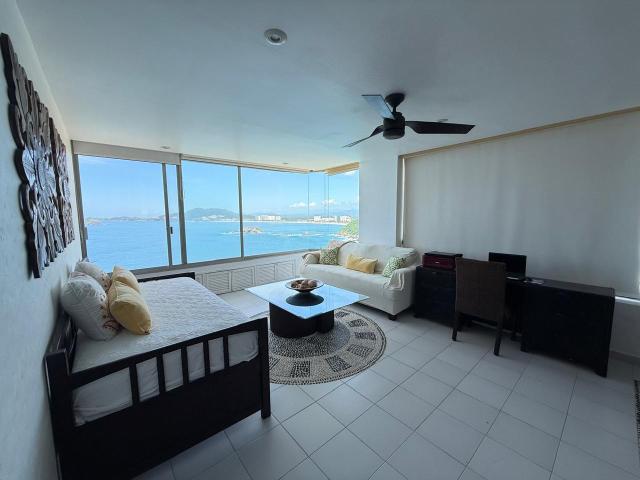 Departamento en venta en Zihuatanejo de Azueta, Guerrero