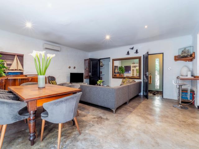 Apartment for rent in Saxonwold, Rosebank
