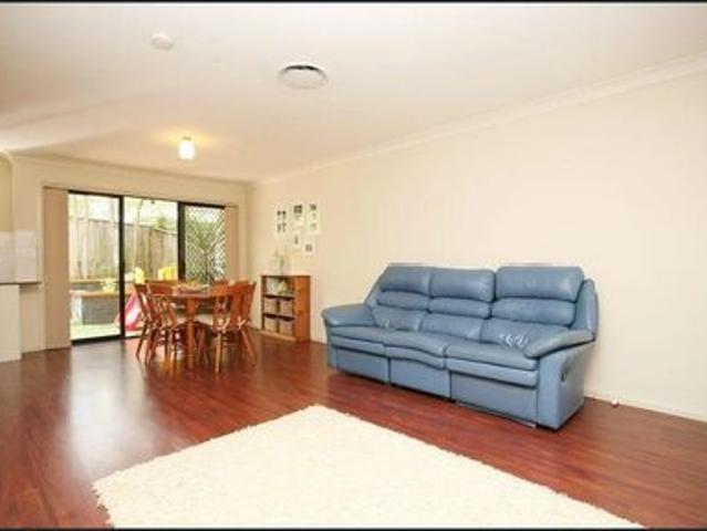 Townhouse for rent in Northmead, Sydney