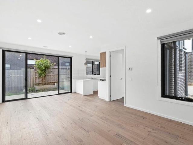 Townhouse for rent in Newtown, Geelong