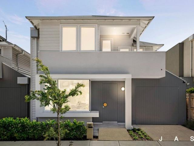 Townhouse for sale in Yarraville, Melbourne