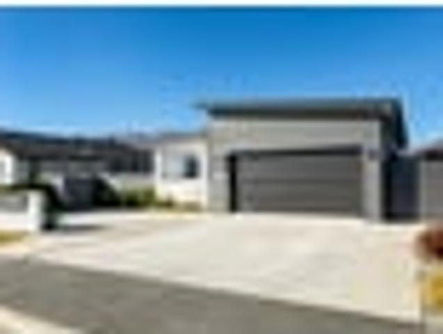 House for sale in Otakou
