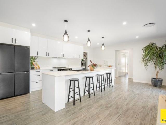 Cottage for sale in Inverell, New South Wales