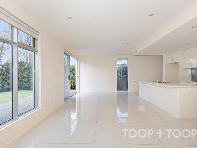 Townhouse for rent in Horseshoe Creek, South Australia