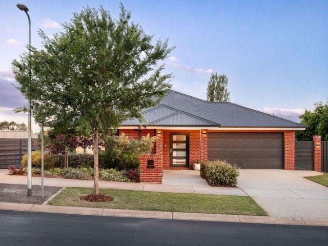 House for sale in West Wodonga, Victoria