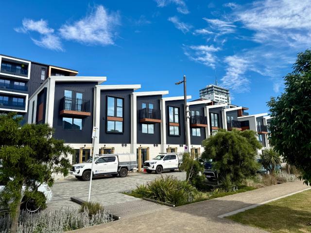 Apartment for rent in Chaslands, Canterbury