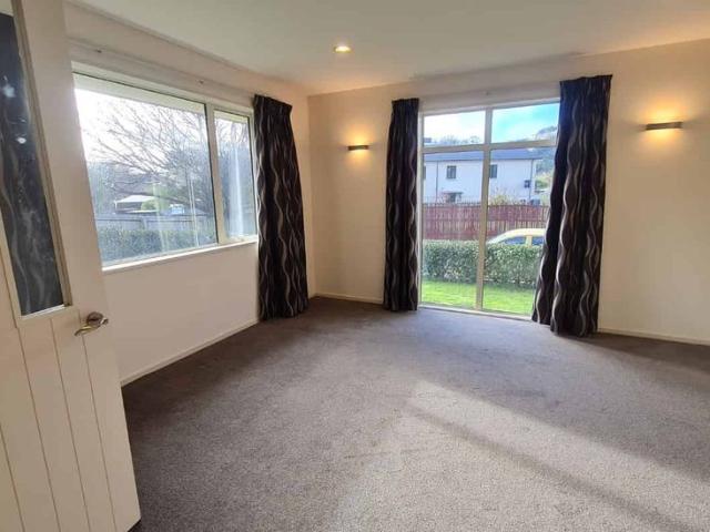 House for rent in Chaslands, Canterbury