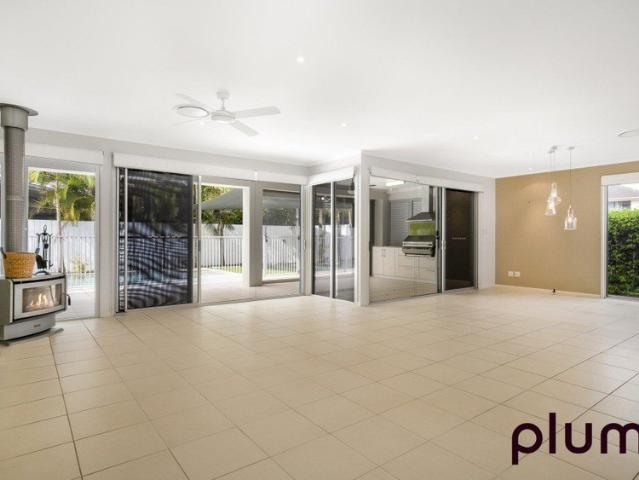 House for rent in Sinnamon Park, Greater Brisbane