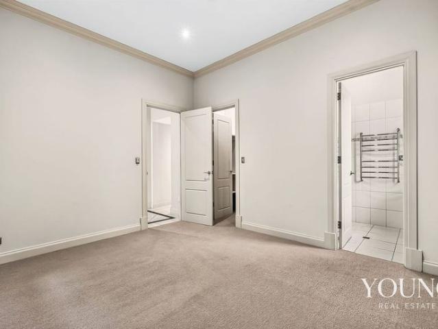 Townhouse for rent in Horseshoe Creek, South Australia