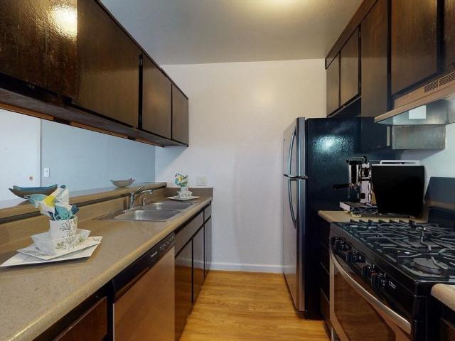 Apartment for rent in Canoga Park, California