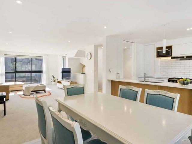 Townhouse for rent in Parnell