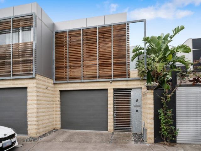Townhouse for rent in Camerons Creek, Victoria