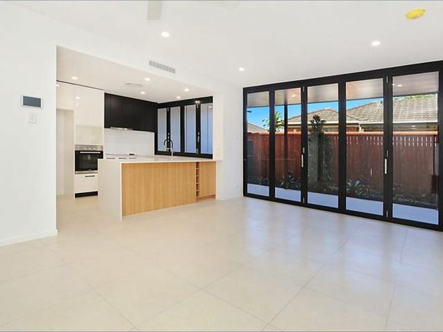 Townhouse for rent in Toombul, Queensland