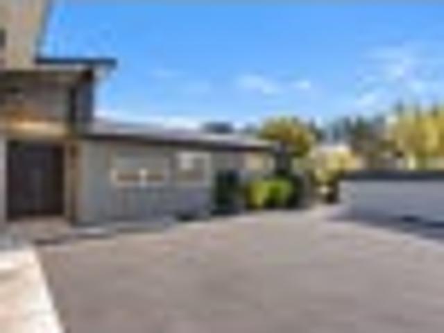 House for sale in Chaslands, Canterbury