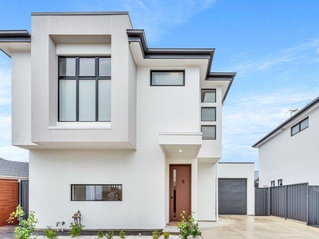 Townhouse for rent in Horseshoe Creek, South Australia