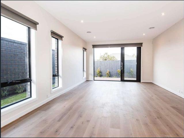 Townhouse for rent in Camerons Creek, Victoria