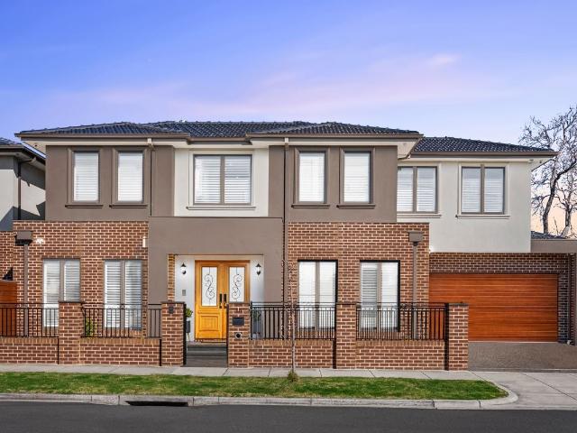 Townhouse for sale in Camerons Creek, Victoria
