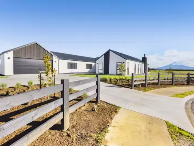 House for rent in Taranaki