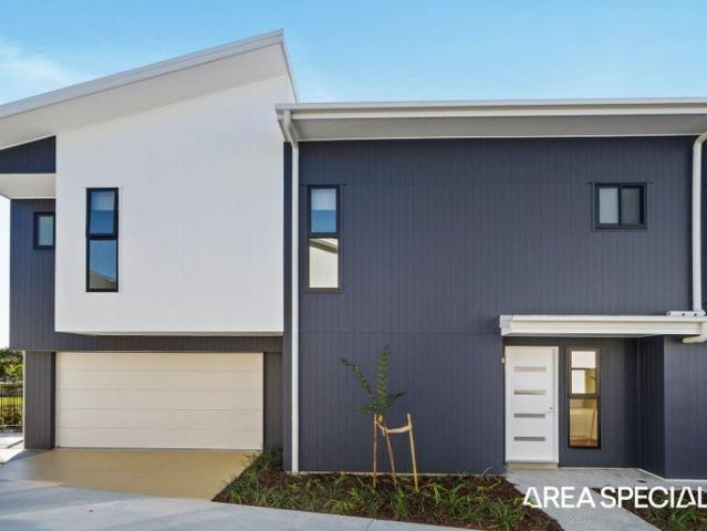 Townhouse for rent in Fernbrook, Queensland