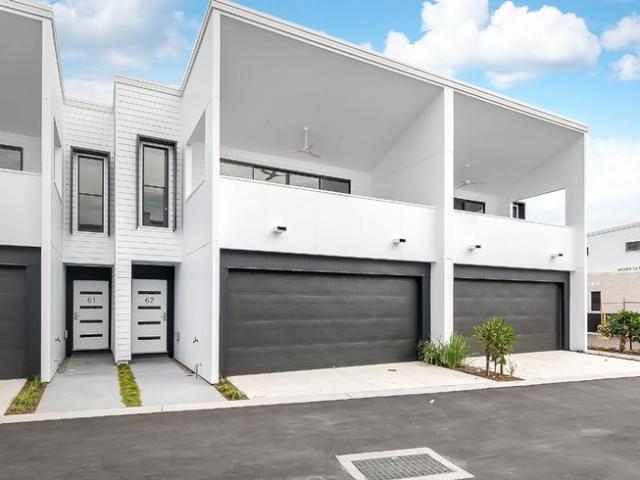 Townhouse for rent in Fernbrook, Queensland